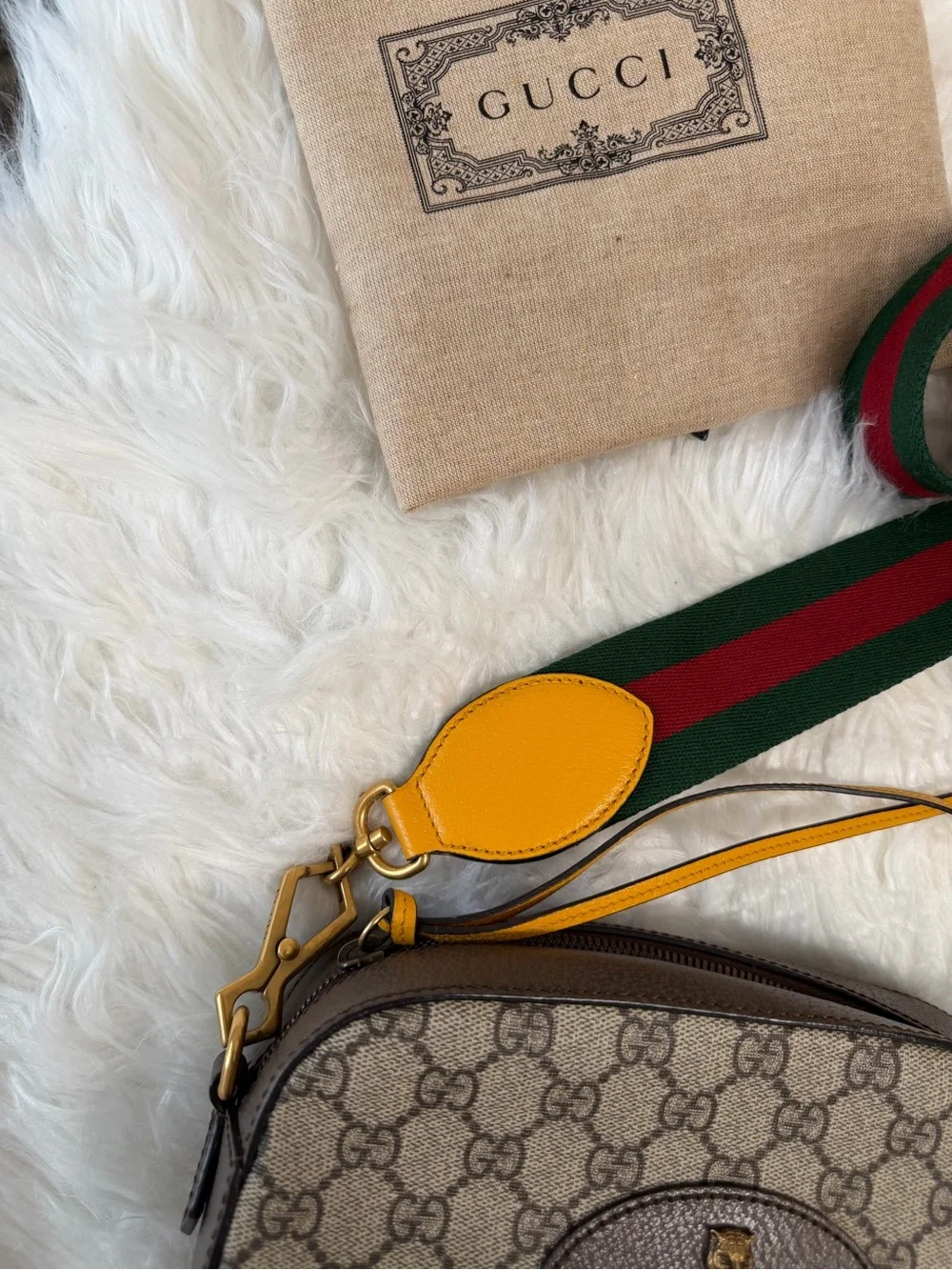GUCCI NEO CAMERA GG SUPREME MESSANGER BAG - Picture 3 of 11
